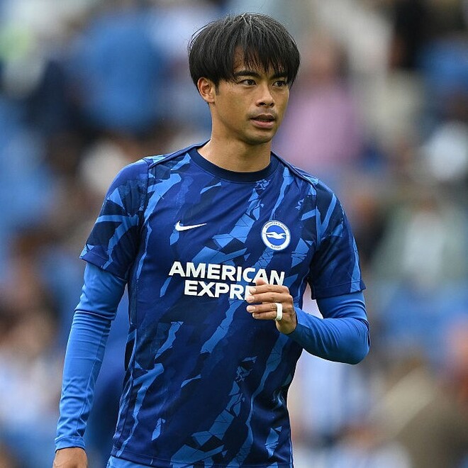 ブライトン三笘薫、リーズ戦で5試合連続のメンバー外。幼馴染との