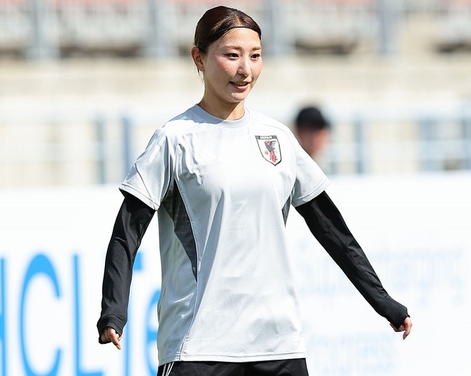 また天使が夢の国に」ベレーザ塩越柚歩のハロウィン満喫ショットに