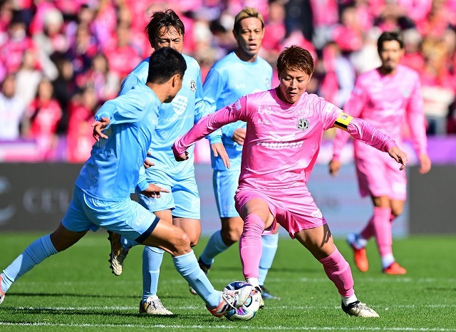 柿谷曜一朗の引退マッチ兼大阪ダービーは4－3でPINKに軍配！主役は劇