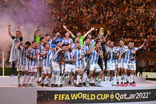 W杯回顧録】第22回大会（2022年）｜“三笘の1ミリ”にメッシ悲願V。日本