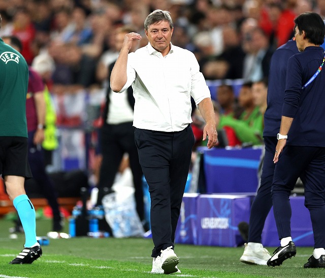 コリンシアン　プラチナム　ストイコビッチ　STOJKOVIC ピクシー 韓国サッカーを最高レベルに引き上げられる」元名古屋の61歳ピクシー