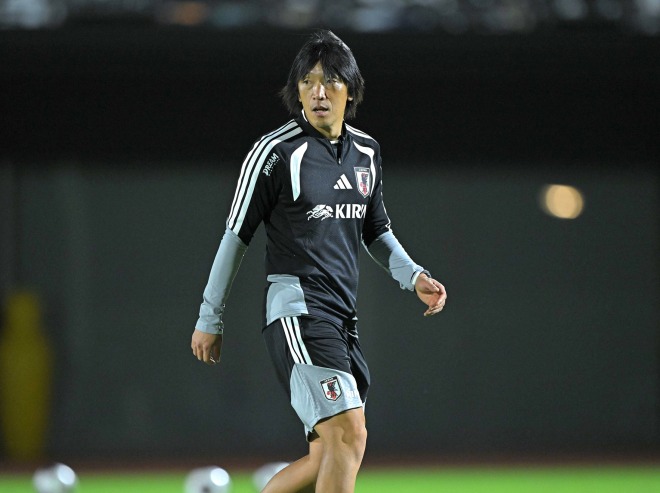FKのスペシャリストが長らく不在の日本代表。“名手”中村俊輔コーチが