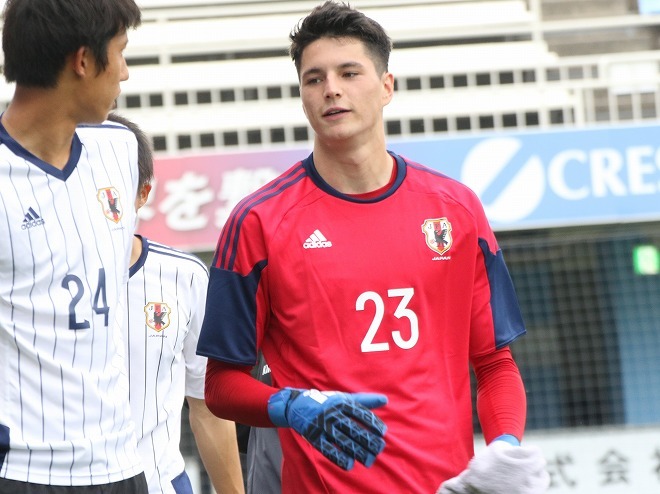 U w杯 日本とフランスで育まれた守護神候補 山口瑠伊が持つ日の丸を背負う覚悟 サッカーダイジェストweb