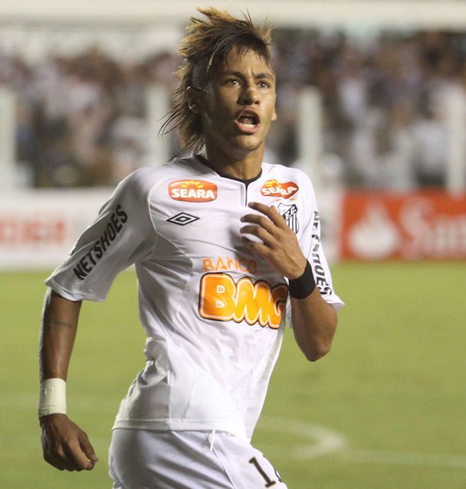 ネイマール「伝説のゴール6選」＃2｜20歳の誕生日にプロ100得点目