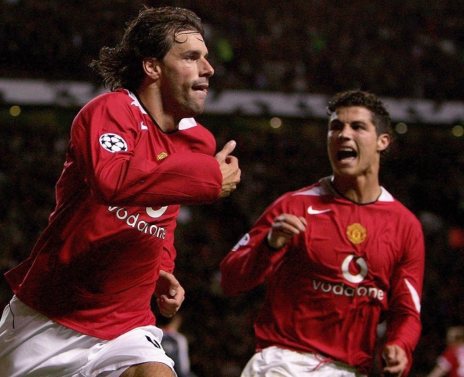 C・ロナウドへの不適切発言と確執が、ファン・ニステルローイのマンU