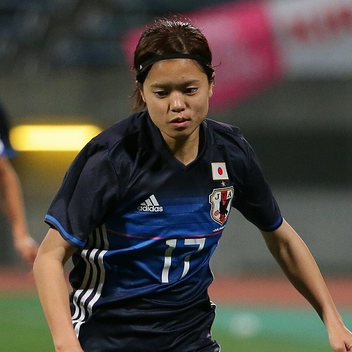 なでしこジャパン　日本女子代表サッカー　主将　澤　穂希 直筆サイン入りフォト Amazon.co.jp: なでしこジャパン 澤穂希 45枚 直筆サイン入り