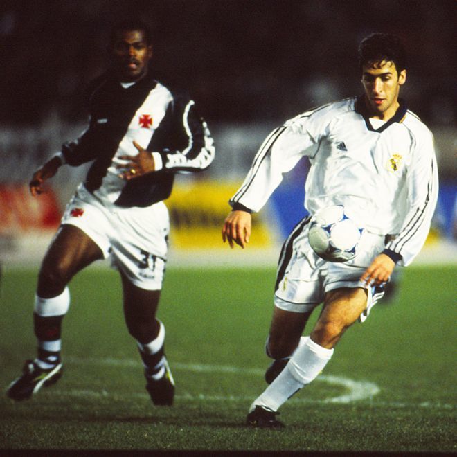 マドリードジダンとラウールのユニホーム伝説決勝 マドリードジダンとラウールのユニホーム伝説決勝 - メルカリ