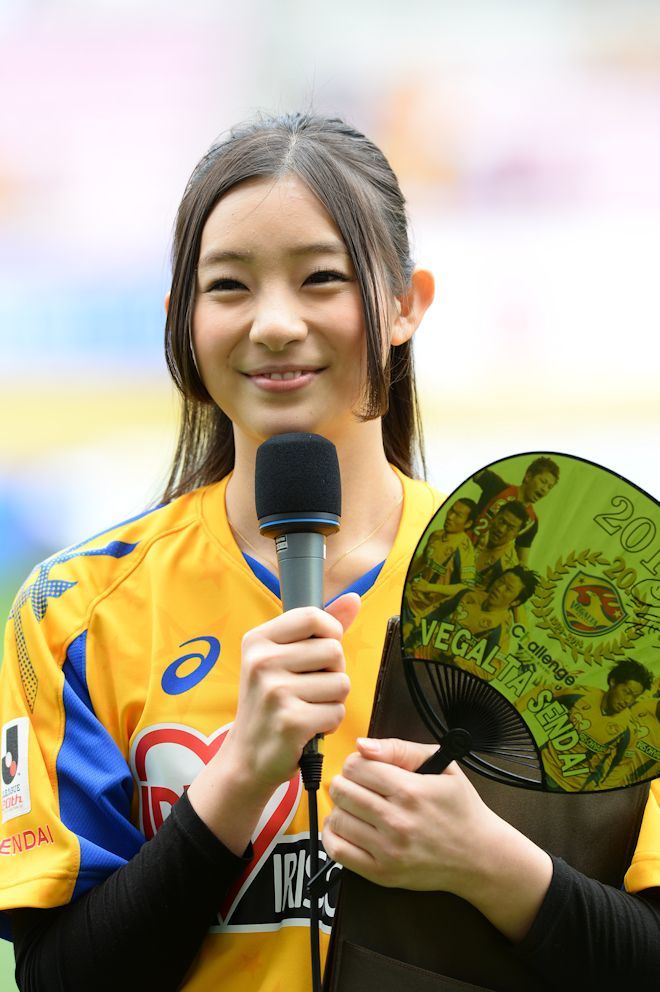 初代マネ・あだっちぃーが「Jリーガーの好きな女性タレントランキング