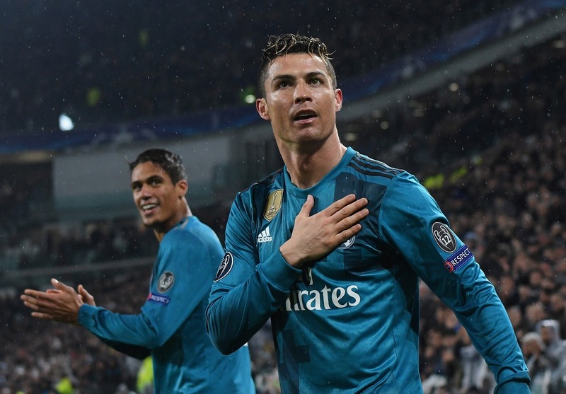 異次元 息を飲む 火星人と戦える 驚愕弾のクリロナへ 世界の名手たちから 賛辞 が殺到 サッカーダイジェストweb