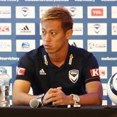 サッカー界の ファーストペンギン 本田圭佑の新たな挑戦には 裏ミッション があるのかもしれない サッカーダイジェストweb