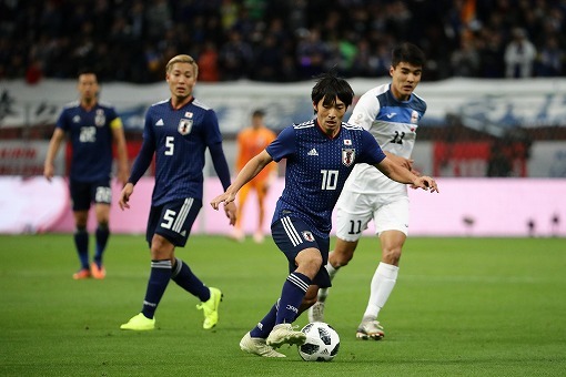 中島翔哉サイン入りボール 公式試合球 FC東京 中島翔哉のプレースタイルはFC東京時代から変わったのか。“元