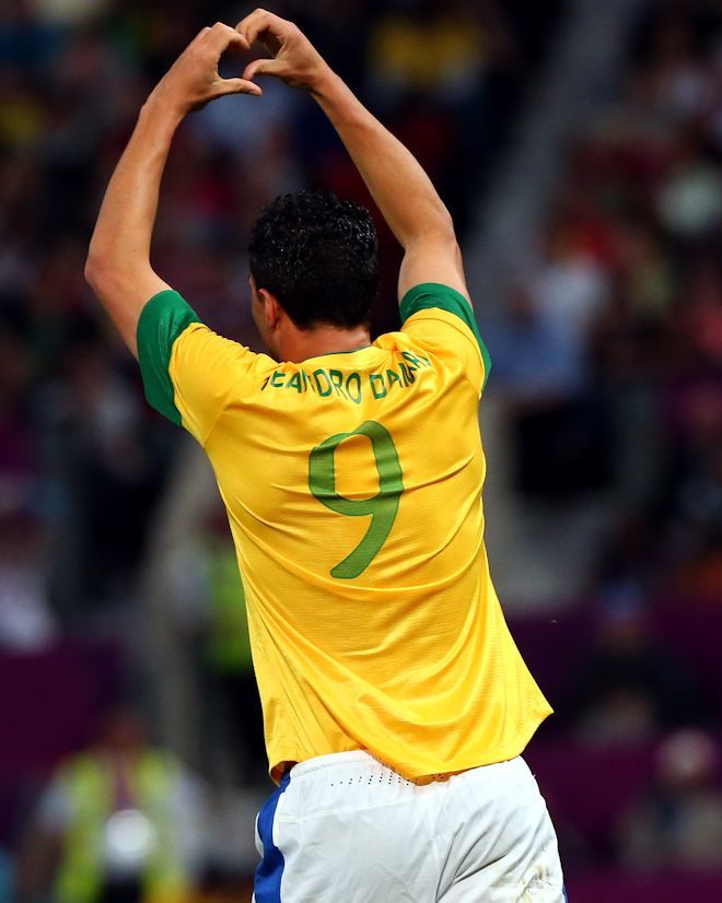 ブラジル代表　ホーム半袖ユニホーム　ロナウド9番 ブラジル代表 ロナウドユニフォーム No.9 NIKE ブラジル代表 06/07