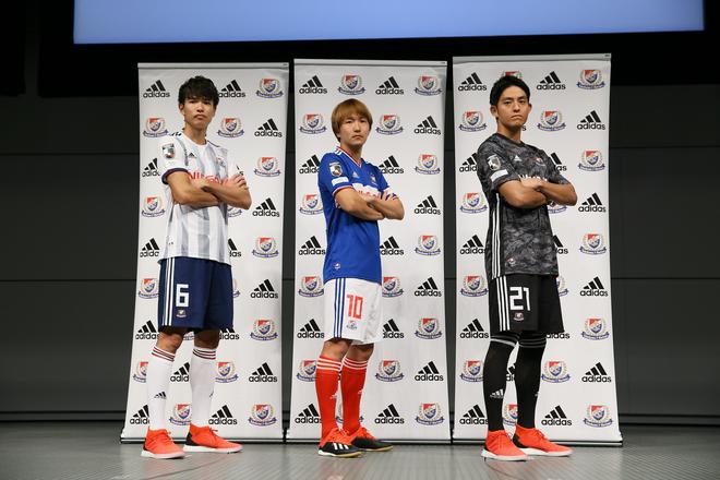 横浜】揺るぎない覚悟と決意――天野純がトリコロールの“伝統の10番”を
