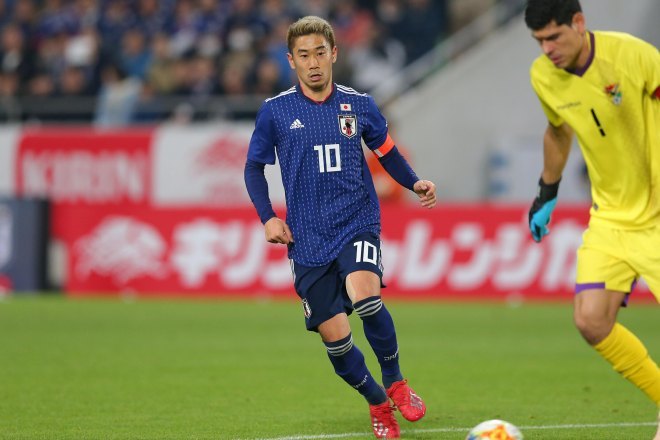 明暗分かれた 新旧10番 に韓国メディアも注目 中島が主人公 香川は笑えなかった サッカーダイジェストweb 明暗分かれた 新旧10番 に韓国メディアも注目 中島が主人公 香川は笑えなかった サッカーダイジェストweb