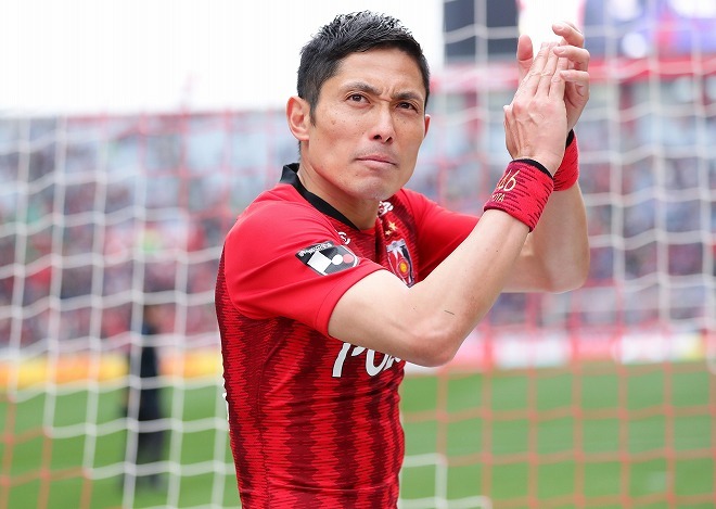 大流行中！ 浦和】森脇良太はなぜブーイングが起きた青赤のアウェースタンド 記念グッズ