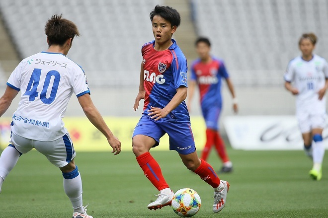 久保建英が圧巻の2ゴール！FC東京、大分との上位対決を3－1で制して