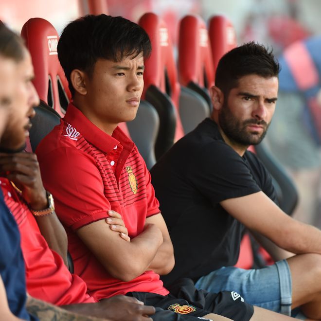 クボにパスタを買いに行かせよう」「僕は1円も払わないよ」久保建英に