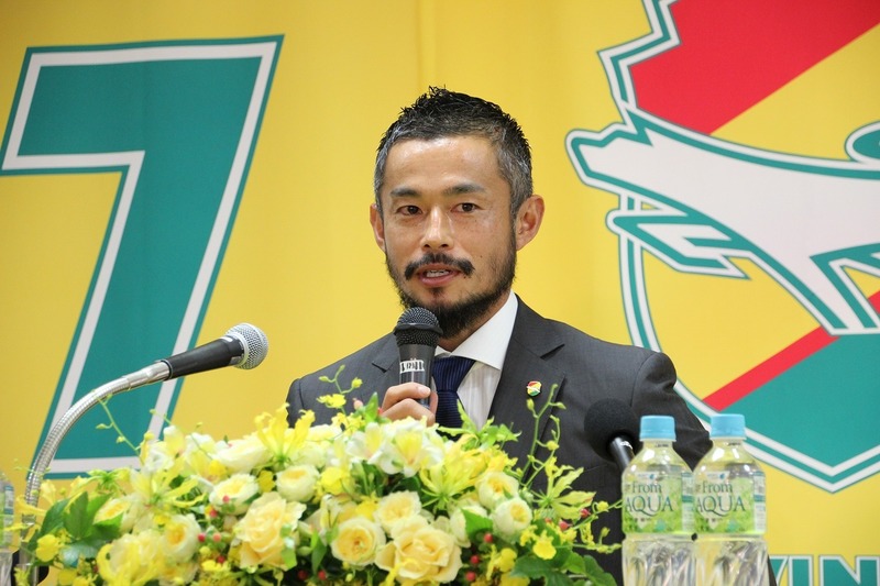 いまだチーム一の走力を誇る佐藤勇人はなぜ現役を辞めるのか ２メートルくらいの 恩師 後悔しかない キャリアへの想いとは サッカーダイジェストweb