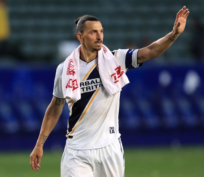 ナポリを経験してみたい」「ミハイロビッチに誘われた