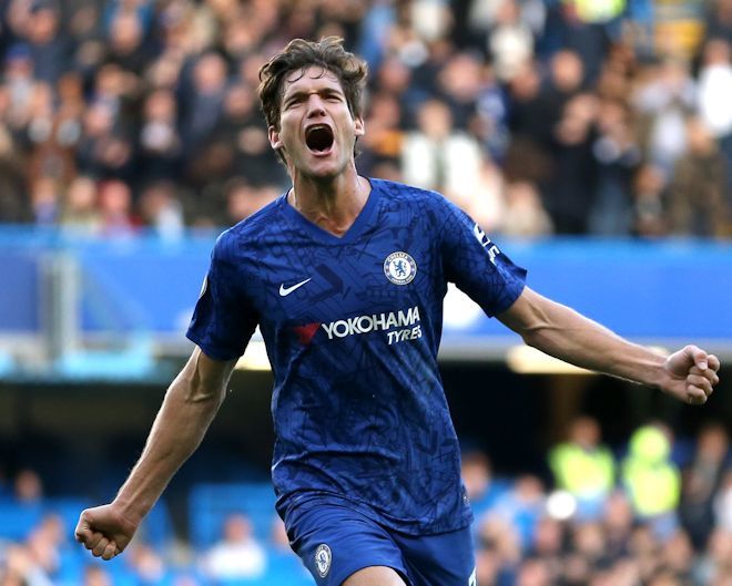 信じられない！」「試合で決めてくれ～」チェルシーDFの“針の穴を通す