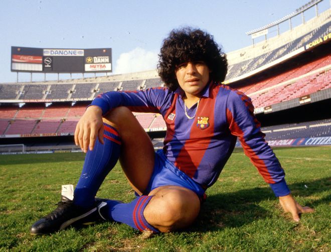 メッシはあんなタックルを受けない」バルサ時代のマラドーナの