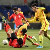 酷すぎる ベント監督も激怒 また飛び出した中国の 少林サッカー を韓国メディアが糾弾 サッカーダイジェストweb 酷すぎる ベント監督も激怒 また飛び出した中国の 少林サッカー を韓国メディアが糾弾 サッカーダイジェストweb