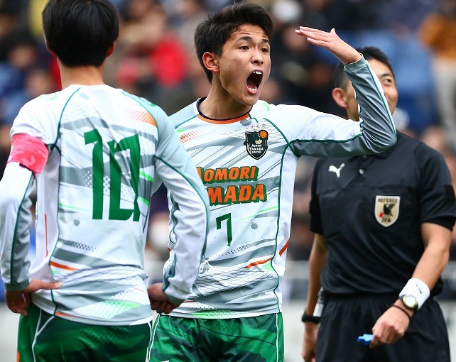 青森山田、4戦4発の怪物ルーキー・松木玖生は、なぜ1年生から選手権