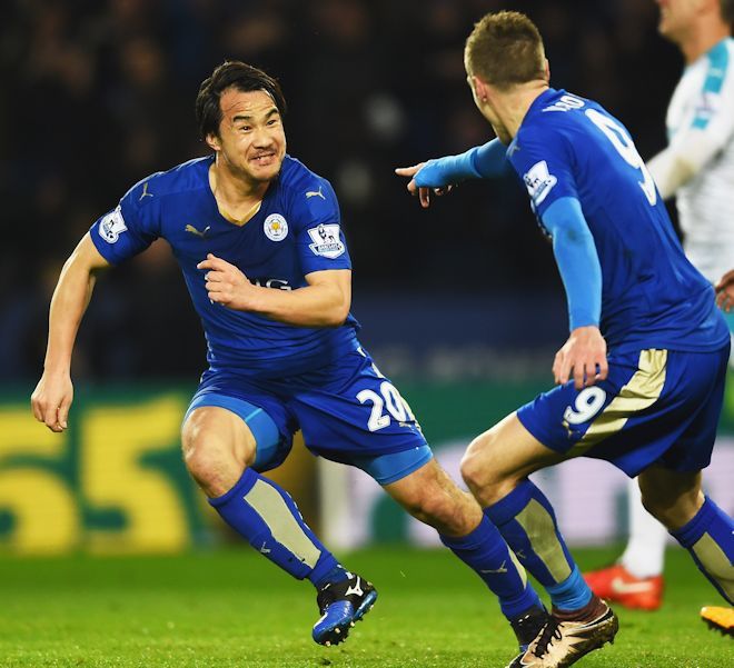 いま観ても鳥肌」岡崎慎司の伝説的バイシクル弾が現地で再脚光