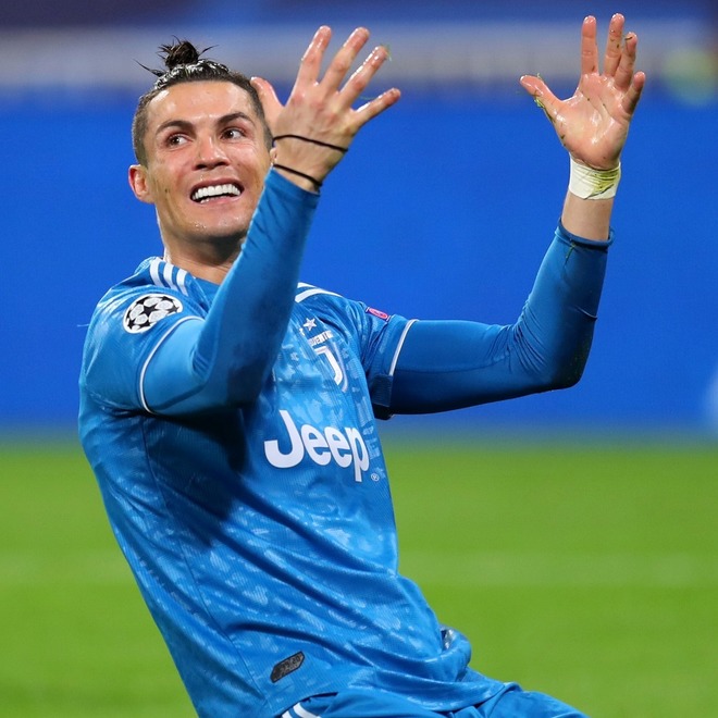 総額は34万円を超える！」C・ロナウドが披露した“超高額パジャマ”に