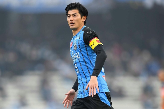 ステキ」「かっこいい」川崎DF谷口彰悟が“プッシュアップチャレンジ”に