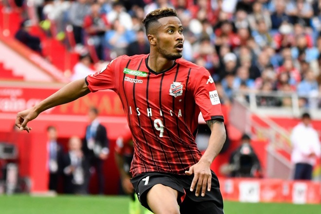 ハリウッド級」「モデルみたい」札幌の“オシャレ番長”鈴木武蔵の私服姿