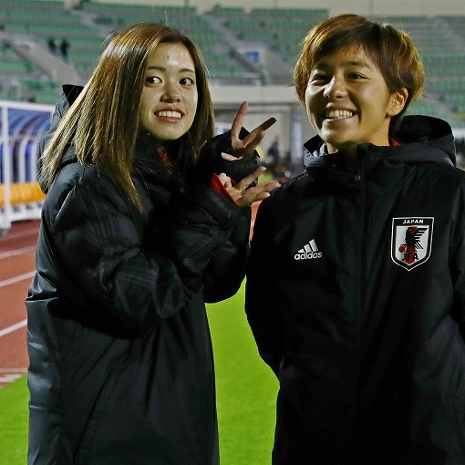 岩渕真奈 直筆サイン入り実使用スパイク 日本代表 なでしこ