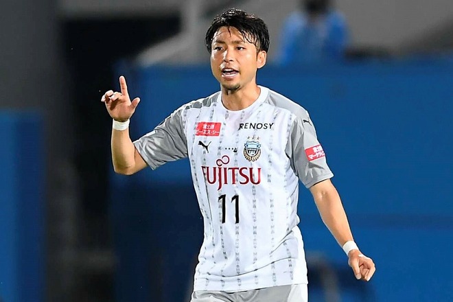 川崎フロンターレ　小林悠選手　クラブ最多得点記録更新メモリアルフォトフレーム 数量限定】小林悠 クラブ最多得点更新メモリアルフォトフレーム