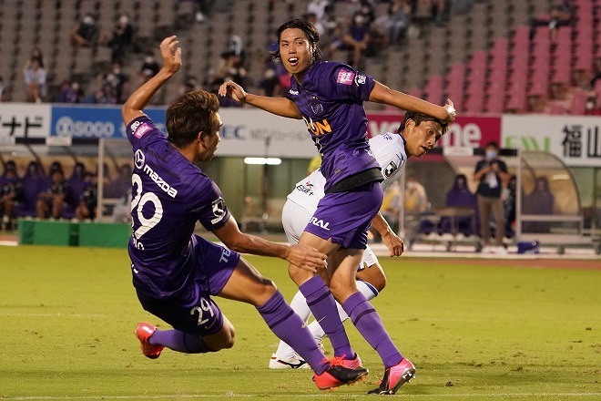 なぜ年代別代表に選ばれてこなかったのか 広島df野上結貴の 規格外 の能力と久保竜彦との共通点 サッカー スポーツブル スポブル