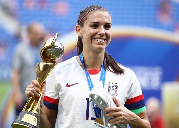 アメリカ女子サッカー代表 アレックス・モーガン 直筆サイン入り