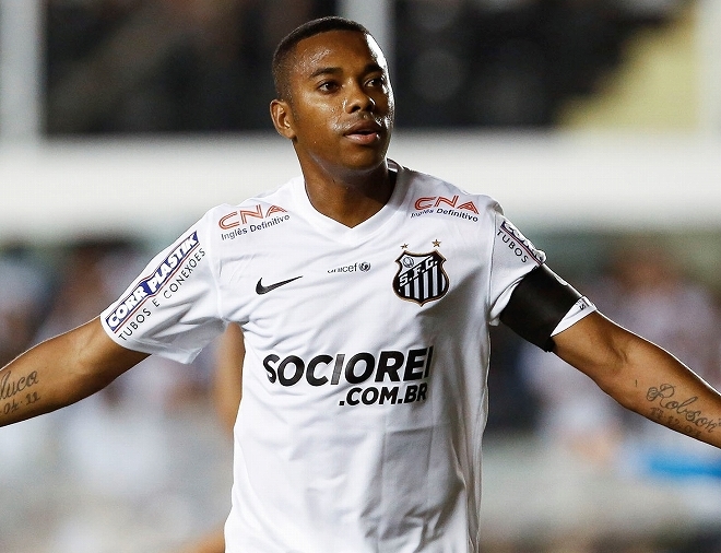 ロビーニョ、元ブラジル代表、サイン入り サントスFC時代のユニホーム ロビーニョ、元ブラジル代表、サイン入り サントスFC時代のユニホーム