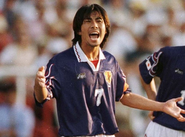 本気ですか？」「チャラ園の降臨ですね」前園真聖さんの仰天イメチェン