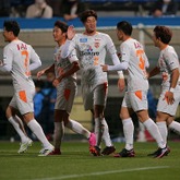 前半だけで３点奪取の清水が横浜FCを一蹴。ベンチ入りしたカズの出番は？