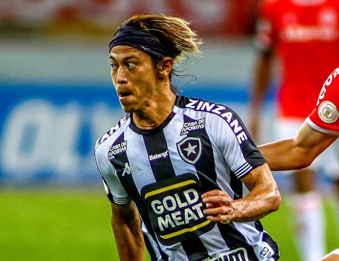 44歳の私より遅かった」ボタフォゴ退団の本田圭佑を元ブラジル代表MFが