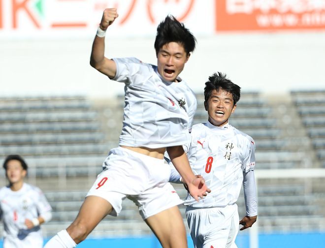 神村学園の 怪物1年生 福田師王が衝撃の劇的決勝弾 得点王を狙う と宣言した俊英fwの圧倒的な武器とは 選手権 サッカーダイジェストweb 神村学園の 怪物1年生 福田師王が衝撃の劇的決勝弾 得点王を狙う と宣言した俊英fwの圧倒的な武器とは 選手権 サッカーダイジェストweb