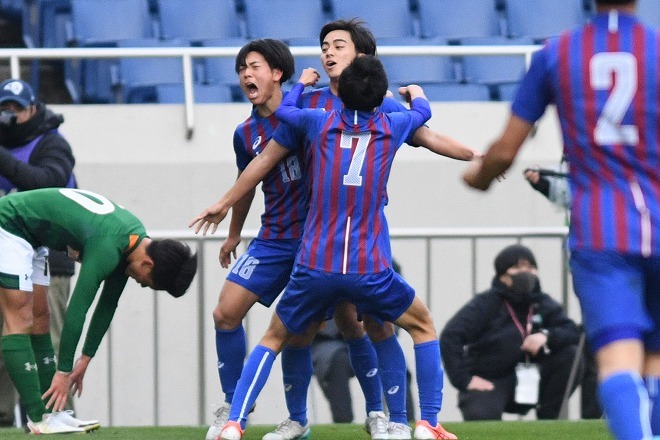 今大会初ゴールは決勝での起死回生の同点弾 山梨学院 10番 野田武瑠が背負ってきた 理想像 選手権 サッカー スポーツブル スポブル 今大会初ゴールは決勝での起死回生の同点弾 山梨学院 10番 野田武瑠が背負ってきた 理想像 選手権 サッカー スポーツブル スポブル