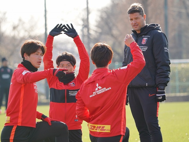 懐かしい感覚 楽しいサッカー 新生 浦和レッズの躍進を予感させる ミシャ体制 とのいくつかの類似点 サッカー スポーツブル スポブル 懐かしい感覚 楽しいサッカー 新生 浦和レッズの躍進を予感させる ミシャ体制 とのいくつかの類似点 サッカー スポーツブル スポブル