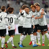 神戸がエキサイティングな点の取り合いを制す。FC東京は今季初黒星