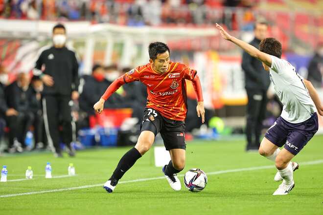 J１採点 寸評 名古屋３ ０横浜fc 流れを変えたレフティが最高の輝き ５連勝に導く指揮官も高評価 サッカー スポーツブル スポブル