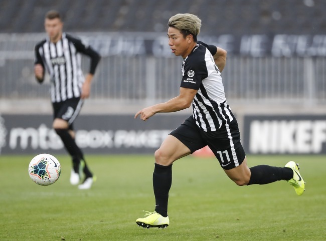 この日本人は本当にすごい！」浅野拓磨が今季16点目＆1アシストで4発