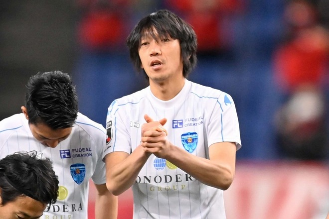 ☆中村俊輔 ☆エポックワン☆ ホロスペクトラ ☆ペナント☆J1通算400