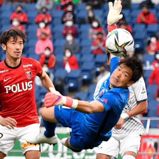神様、仏様、西川様」浦和守護神に絶賛の声！大分戦最終盤の連続