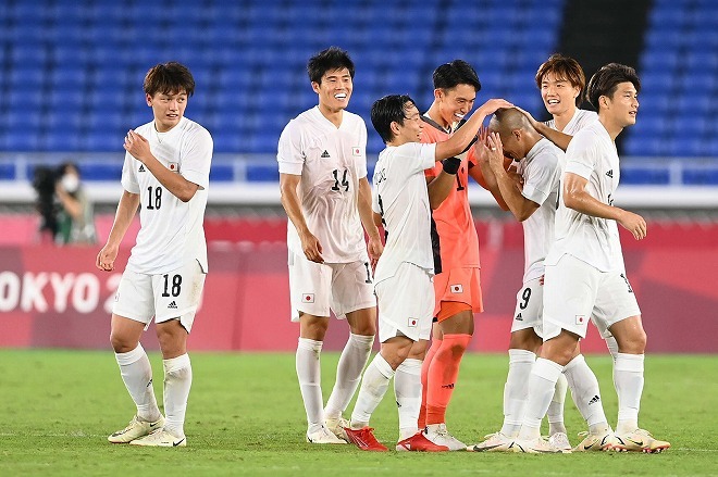 酒井宏樹　ジャージカード3枚セット　東京オリンピック　サッカー日本代表　東京五輪 酒井宏樹の累積警告は避けられなかったが… 森保ジャパンが総力