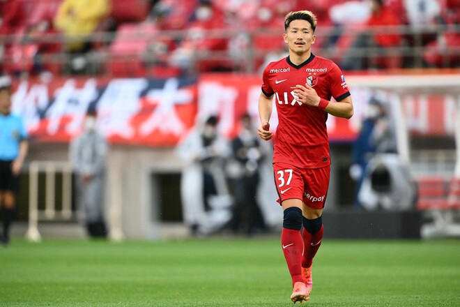 小泉慶　アルビレックス新潟　ユニフォーム　サッカー　L 2014 FC東京 amt55235-hme-37-k.jpg