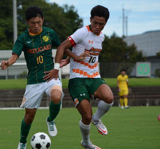 青森山田 衝撃の強さ 静岡学園をシュート0本に抑える 完勝劇 を支えた最強ボランチコンビの働きぶり サッカーダイジェストweb 青森山田 衝撃の強さ 静岡学園をシュート0本に抑える 完勝劇 を支えた最強ボランチコンビの働きぶり サッカーダイジェストweb